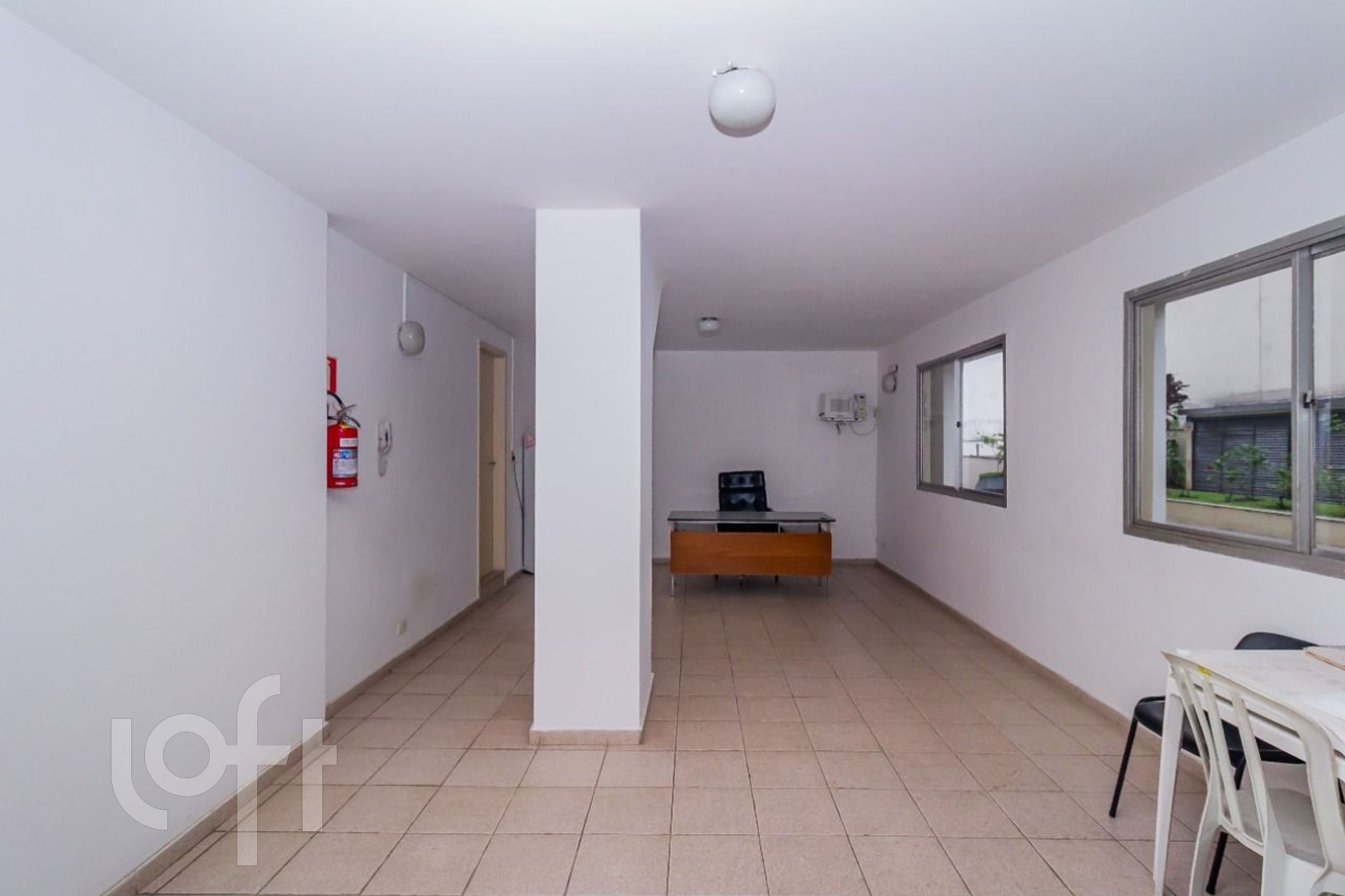 Apartamento à venda com 1 quarto, 42m² - Foto 20