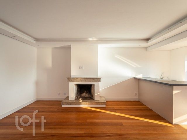 Apartamento com 114m², 3 dormitórios, 1 suíte, 2 vagas, Petrópolis em Porto Alegre