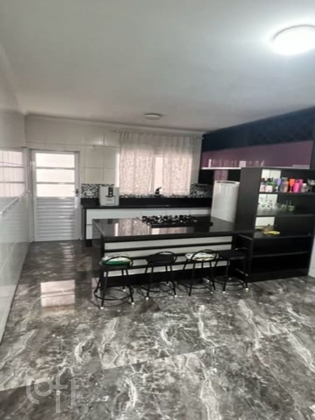 Casa à venda com 3 quartos, 130m² - Foto 1