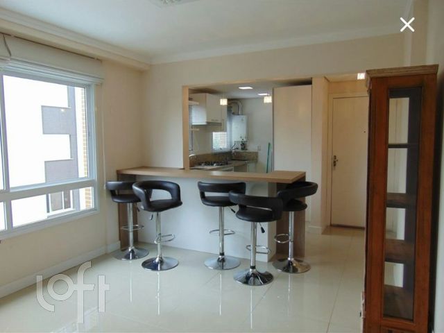 Apartamento com 40m², 1 dormitório, 2 vagas, Petrópolis em Porto Alegre