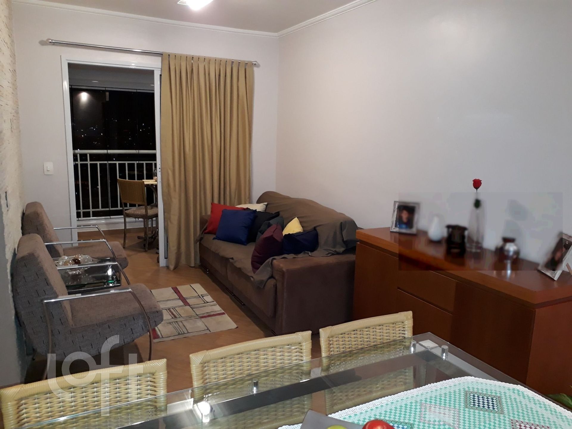 Apartamento à venda com 2 quartos, 65m² - Foto 1