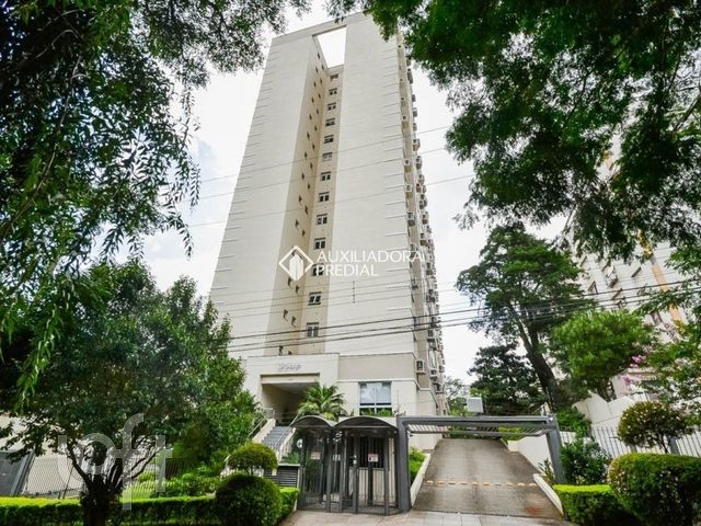 Apartamento com 67m², 2 dormitórios, 1 vaga, Petrópolis em Porto Alegre