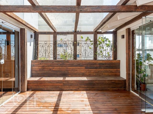 Apartamento com 145m², 2 dormitórios, 1 suíte, 1 vaga, Moinhos de Vento em Porto Alegre