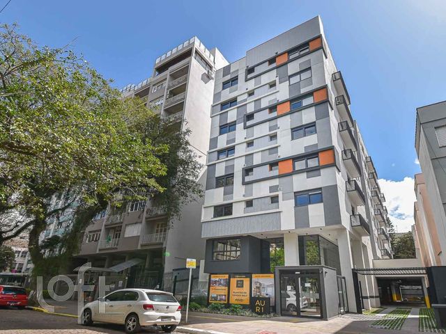 Apartamento com 57m², 2 dormitórios, 1 suíte, 1 vaga, Santana em Porto Alegre