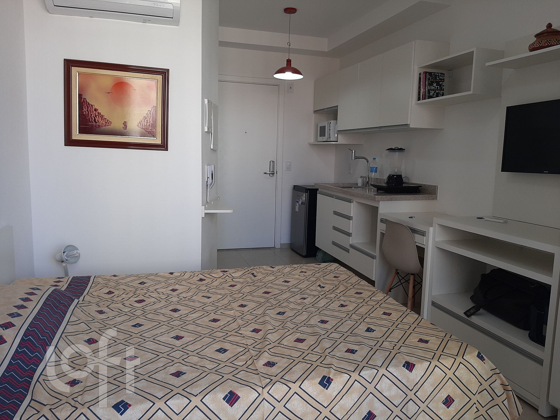 Apartamento à venda com 1 quarto, 22m² - Foto 2