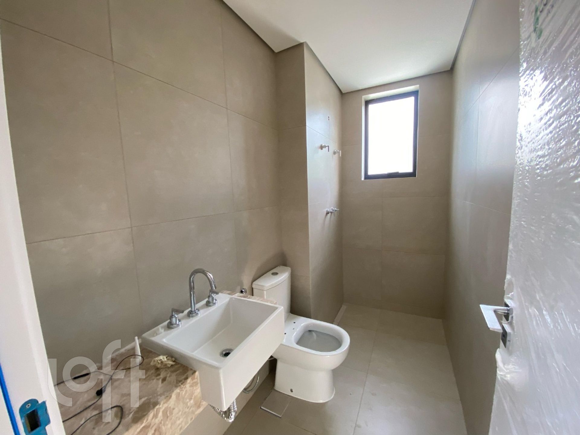 Apartamento à venda com 4 quartos, 189m² - Foto 11