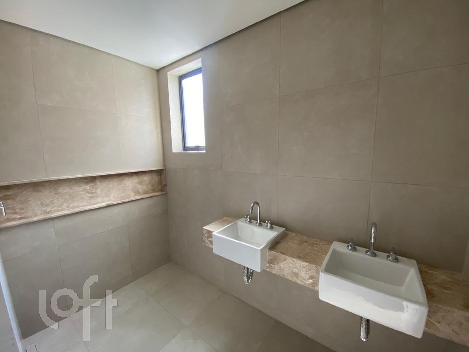 Apartamento à venda com 4 quartos, 189m² - Foto 3