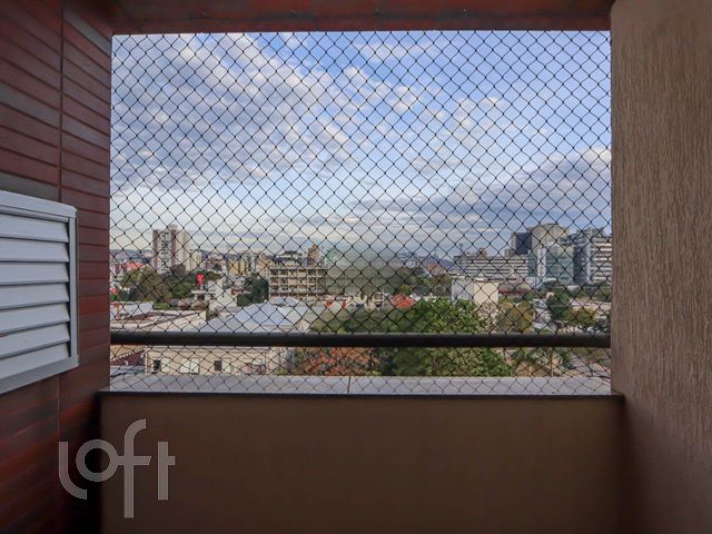 Apartamento com 77m², 3 dormitórios, 1 suíte, 1 vaga, Menino Deus em Porto Alegre