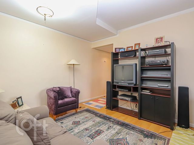 Apartamento com 77m², 3 dormitórios, 1 suíte, 1 vaga, Menino Deus em Porto Alegre