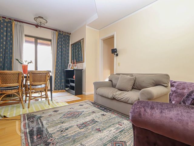 Apartamento com 77m², 3 dormitórios, 1 suíte, 1 vaga, Menino Deus em Porto Alegre