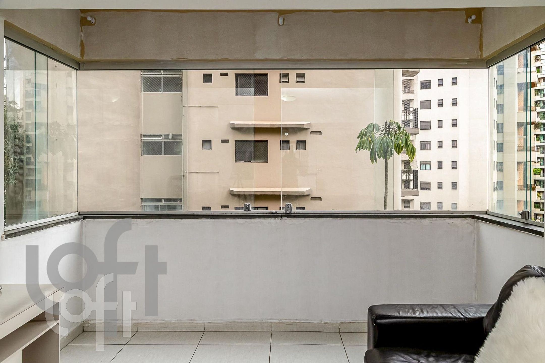 Apartamento à venda com 2 quartos, 70m² - Foto 15