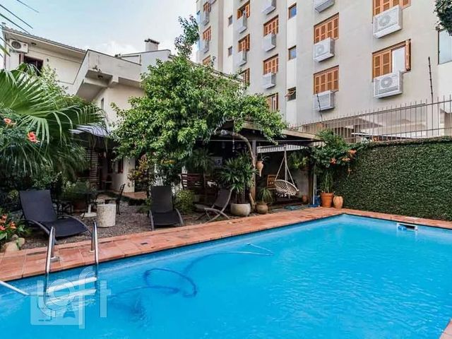 Casa com 370m², 5 dormitórios, 2 suítes, 4 vagas, Jardim Botânico em Porto Alegre