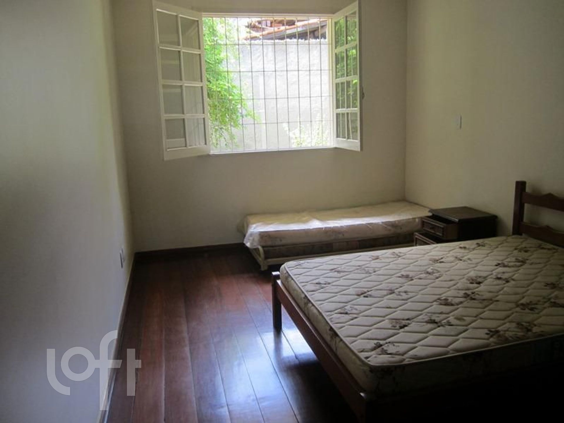 Casa à venda com 3 quartos, 430m² - Foto 15