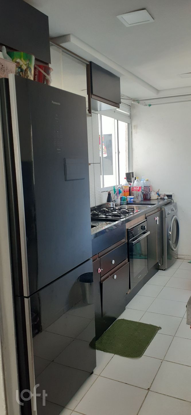 Apartamento à venda com 2 quartos, 38m² - Foto 11