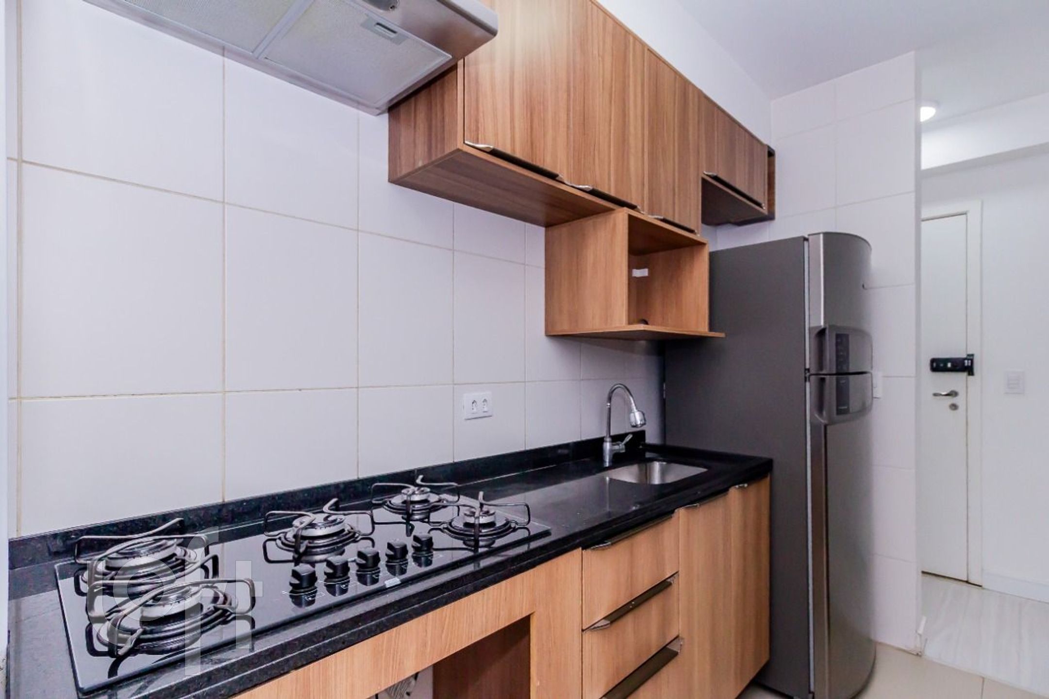 Apartamento à venda com 2 quartos, 64m² - Foto 23