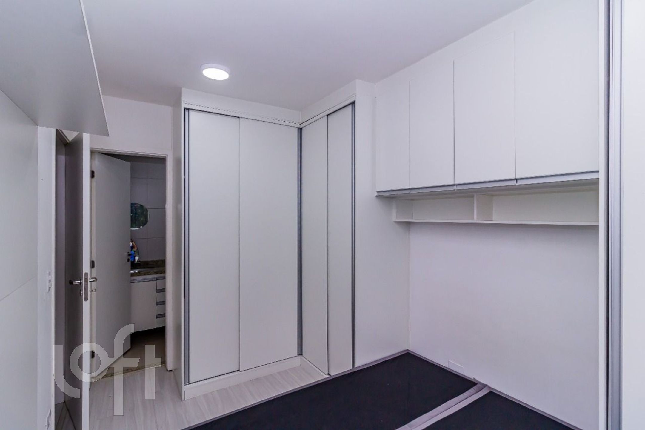 Apartamento à venda com 2 quartos, 64m² - Foto 14