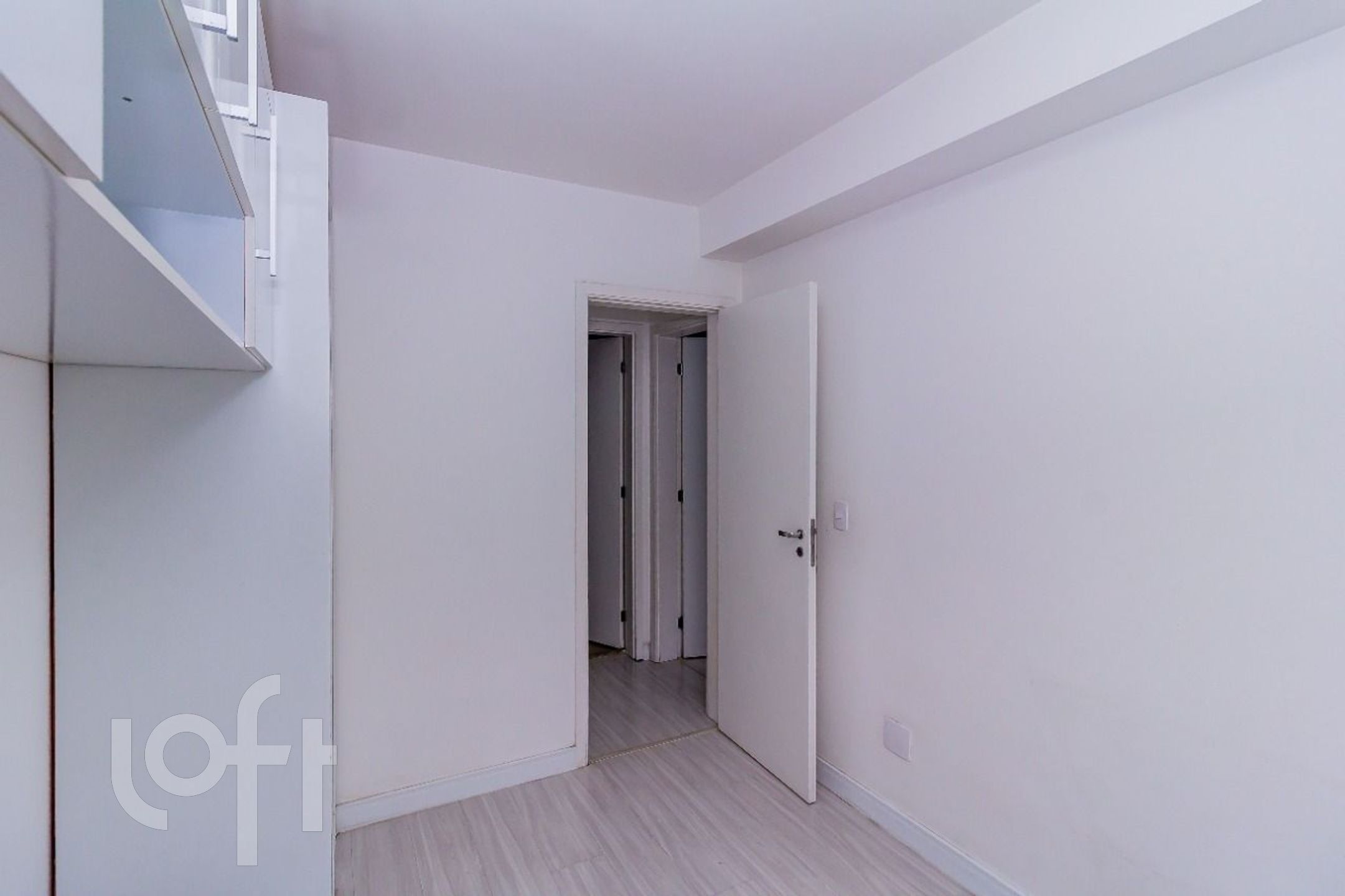 Apartamento à venda com 2 quartos, 64m² - Foto 12