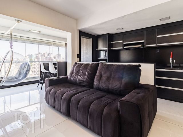 Apartamento com 77m², 2 dormitórios, 2 suítes, 2 vagas, Petrópolis em Porto Alegre