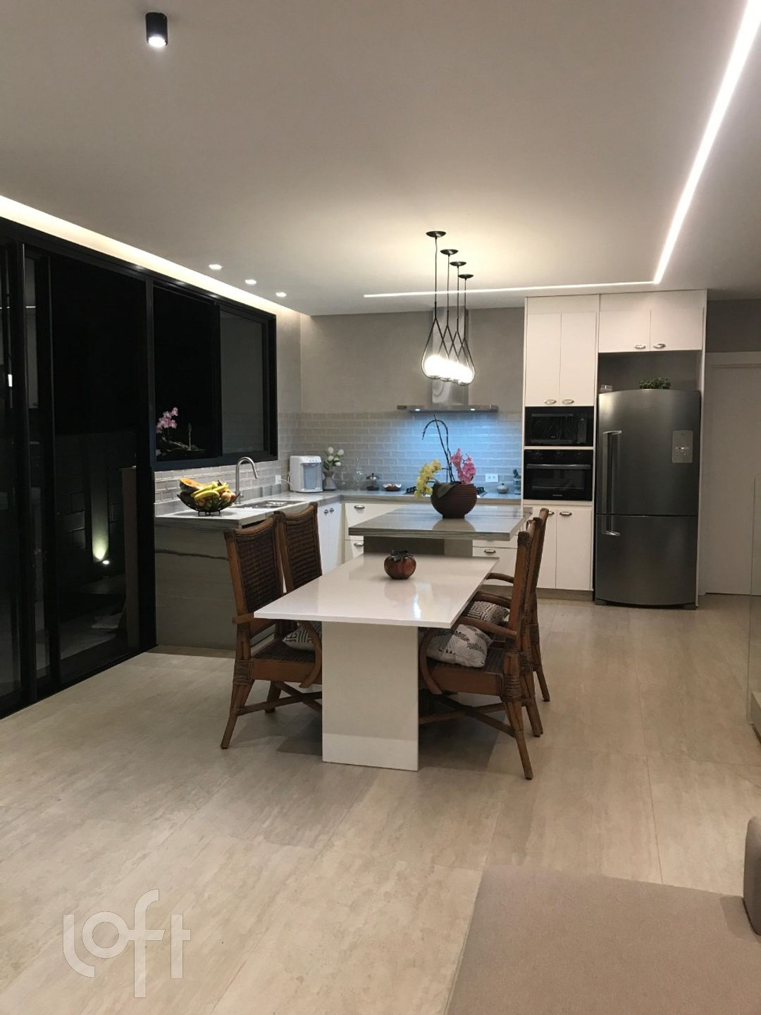 Casa de Condomínio à venda com 4 quartos, 377m² - Foto 12