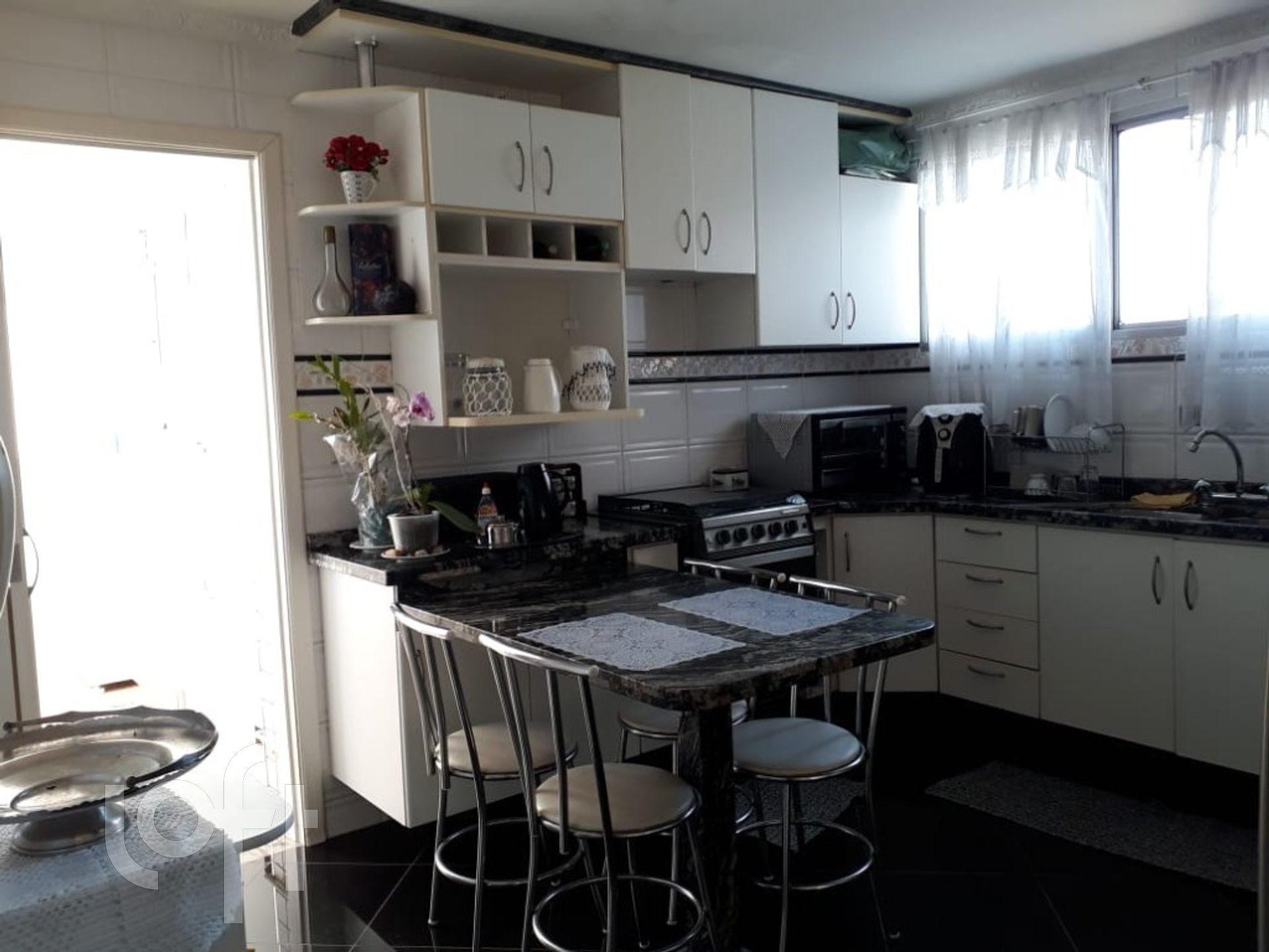 Apartamento à venda com 2 quartos, 96m² - Foto 14