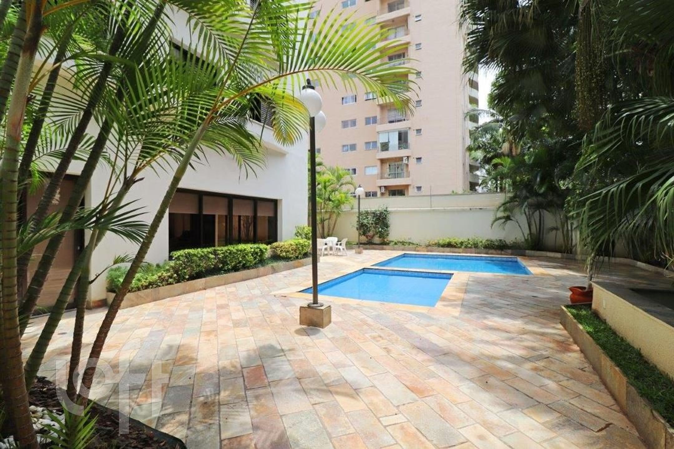 Apartamento à venda com 3 quartos, 156m² - Foto 50