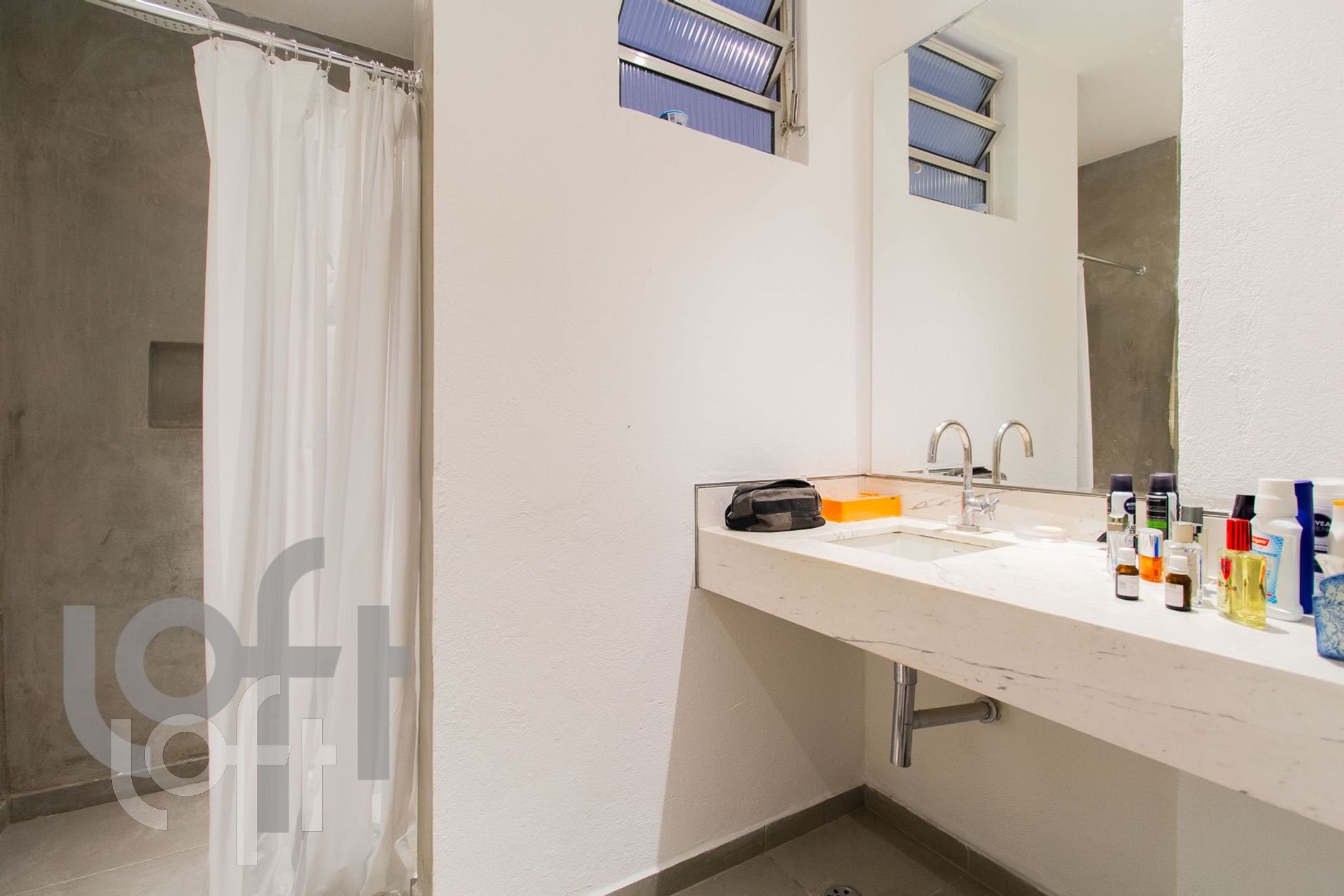 Apartamento à venda com 1 quarto, 130m² - Foto 28