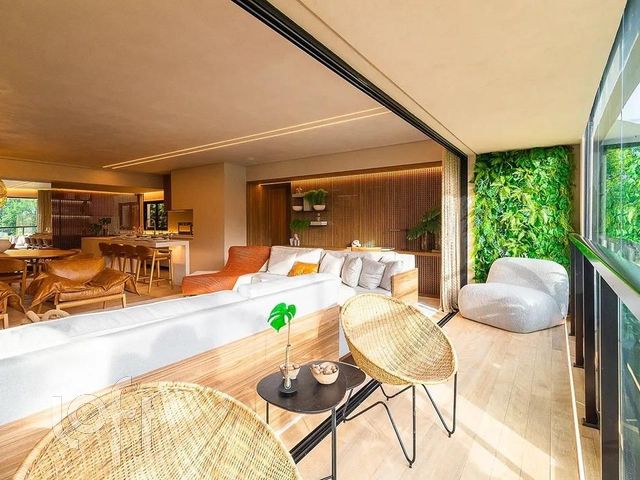 Apartamento com 151m², 3 dormitórios, 3 suítes, 2 vagas, Menino Deus em Porto Alegre