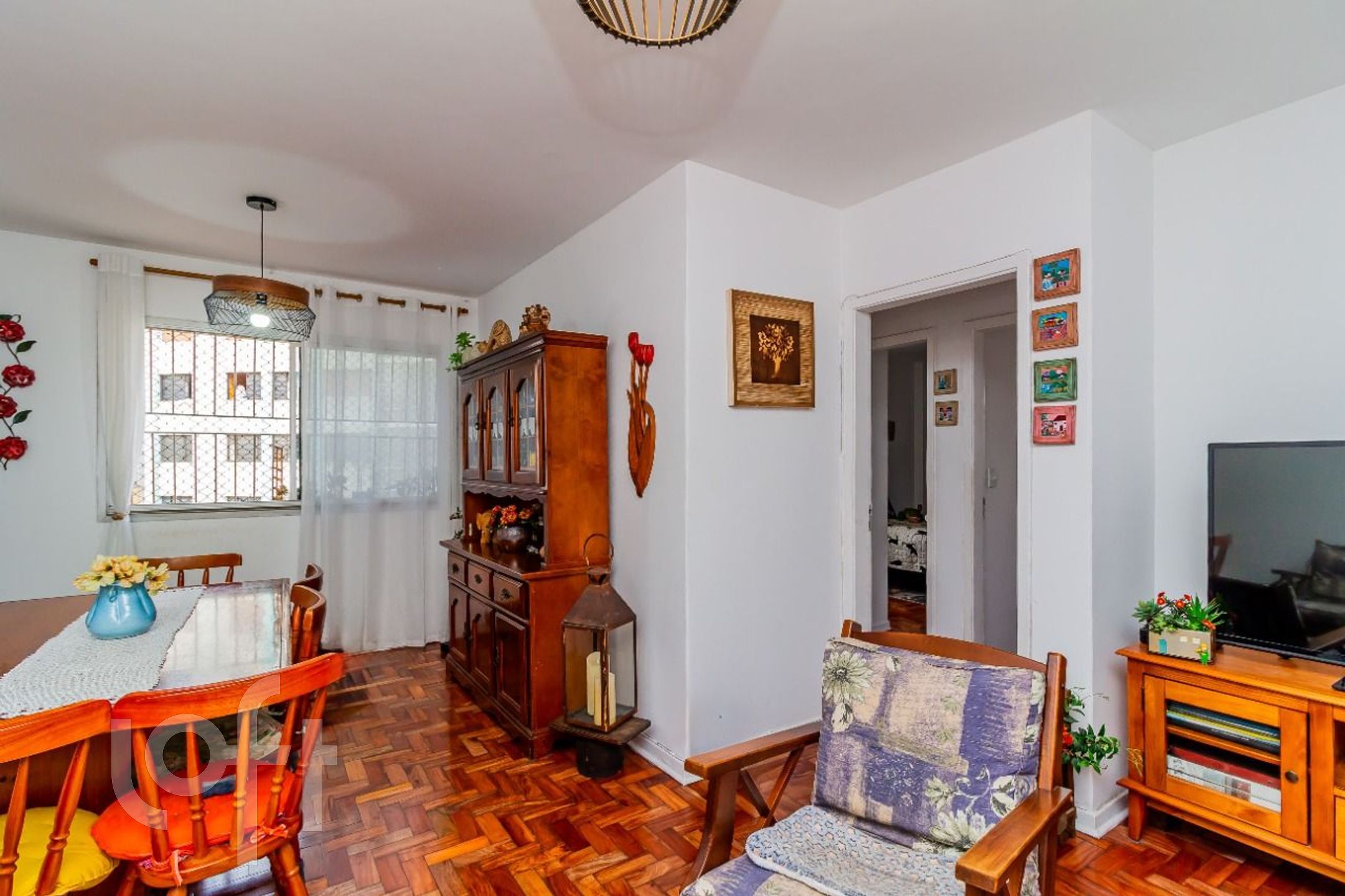 Apartamento à venda com 2 quartos, 85m² - Foto 2