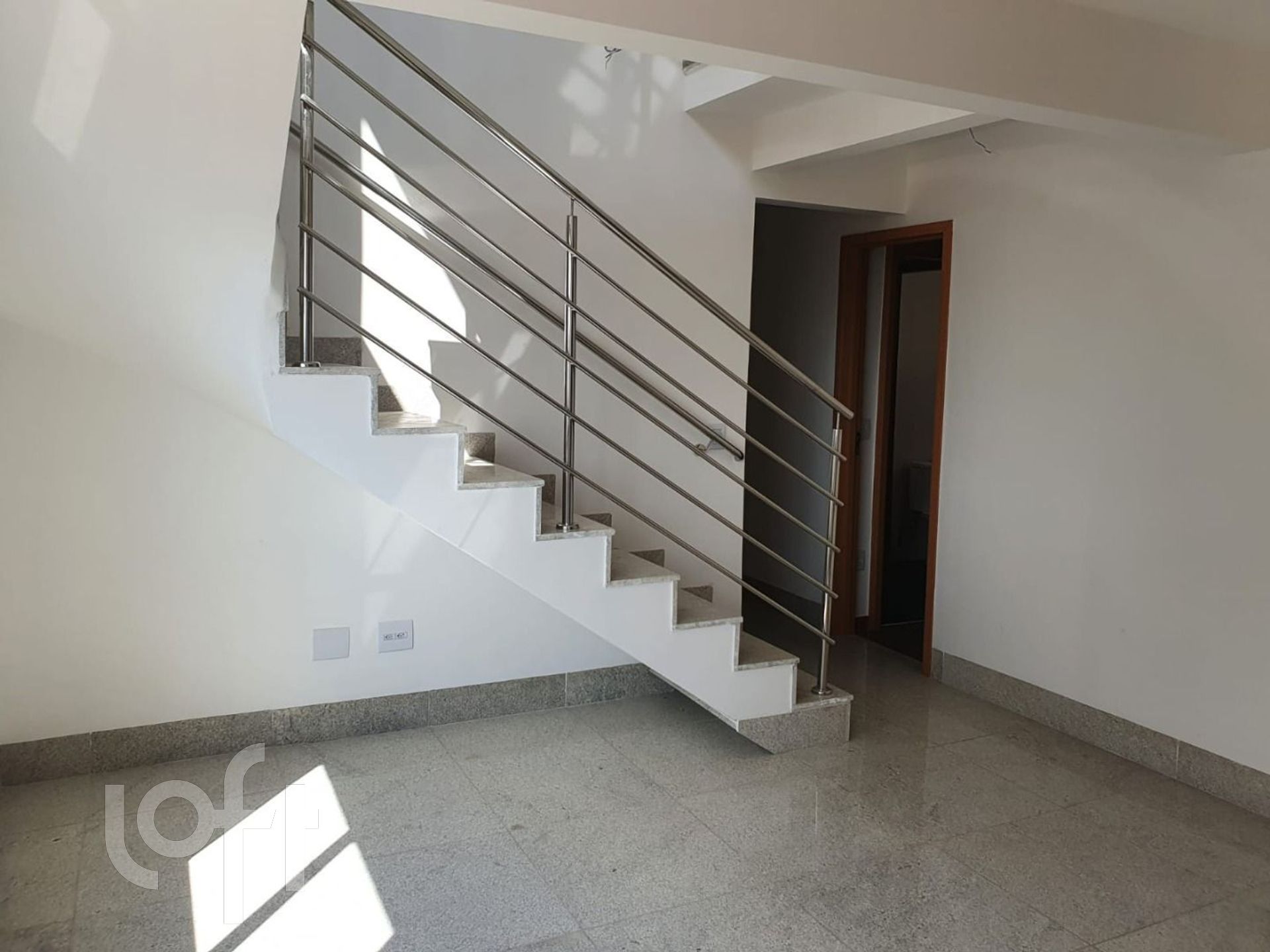 Apartamento à venda com 4 quartos, 106m² - Foto 5