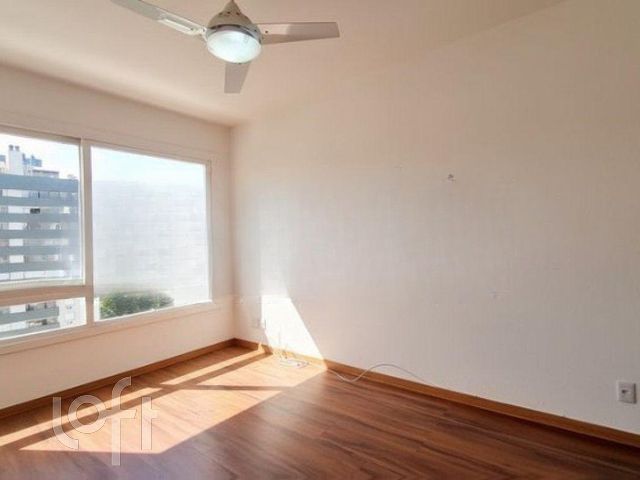 Apartamento com 62m², 2 dormitórios, Floresta em Porto Alegre