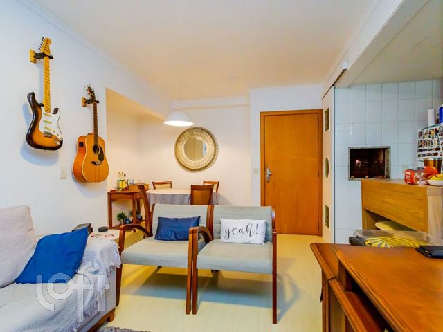 Apartamento com 58m², 2 dormitórios, 1 suíte, Bom Fim em Porto Alegre
