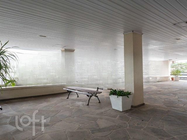 Apartamento com 112m², 3 dormitórios, 1 suíte, 3 vagas, São João em Porto Alegre