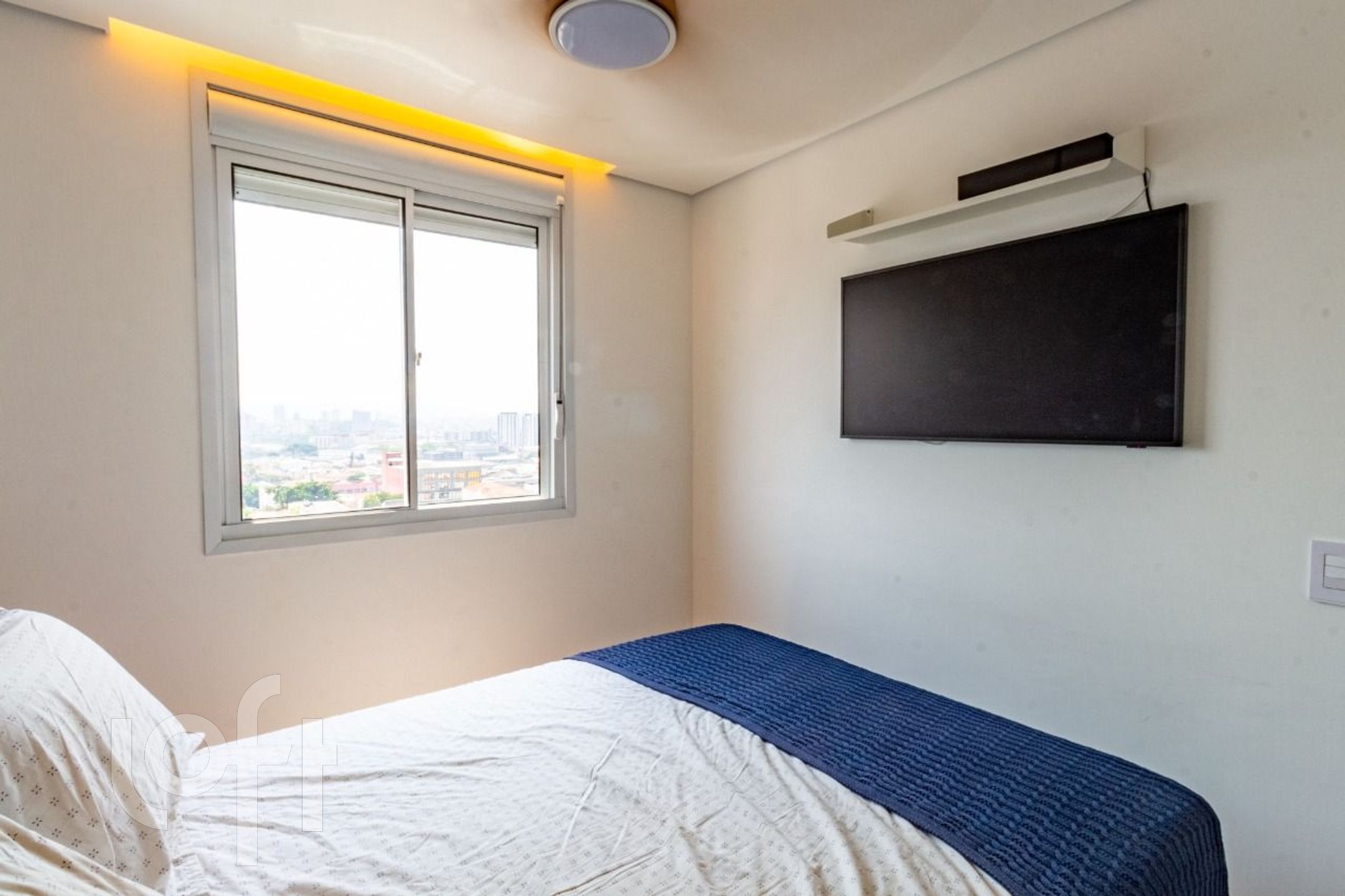 Apartamento à venda com 2 quartos, 36m² - Foto 11