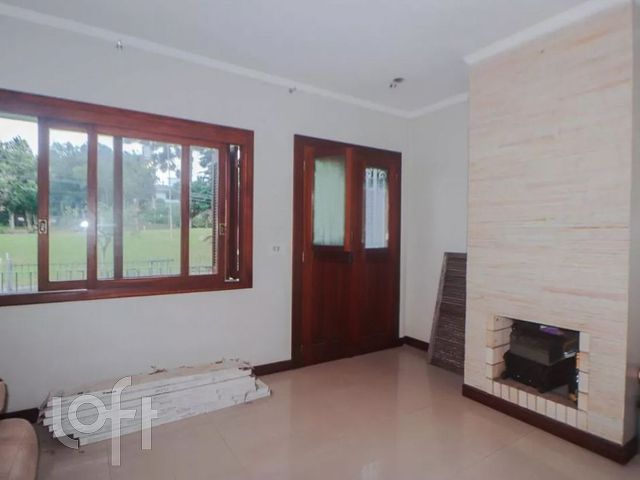 Casa com 184m², 4 dormitórios, Vila Ipiranga em Porto Alegre