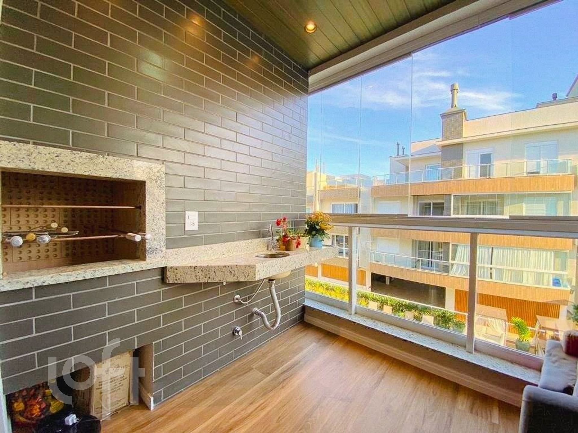 Apartamento à venda em Lagoa Pequena com 92 m², 2 quartos, 1 suíte, 2 vagas