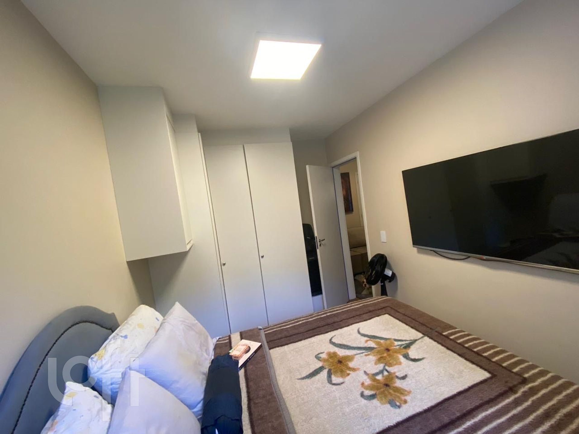 Apartamento à venda com 2 quartos, 40m² - Foto 11