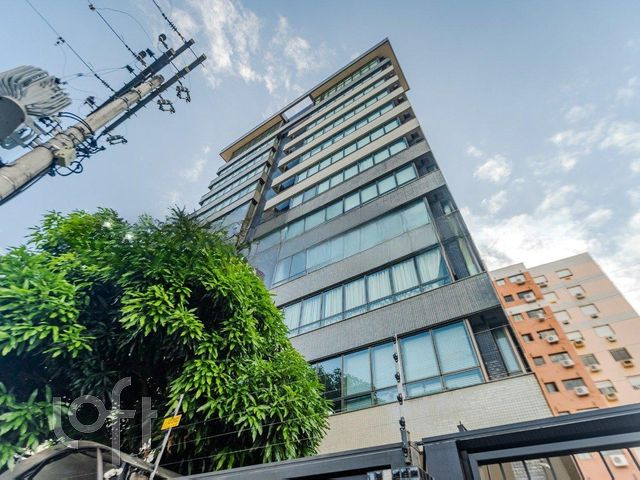 Apartamento com 129m², 3 dormitórios, 1 suíte, 2 vagas, Menino Deus em Porto Alegre