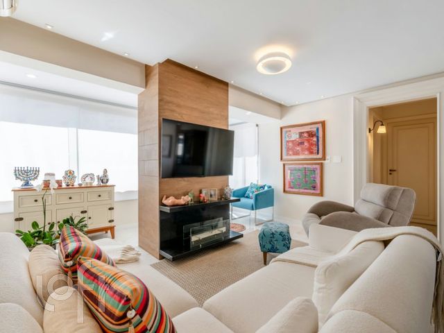 Apartamento com 87m², 2 dormitórios, 1 suíte, 1 vaga, Petrópolis em Porto Alegre