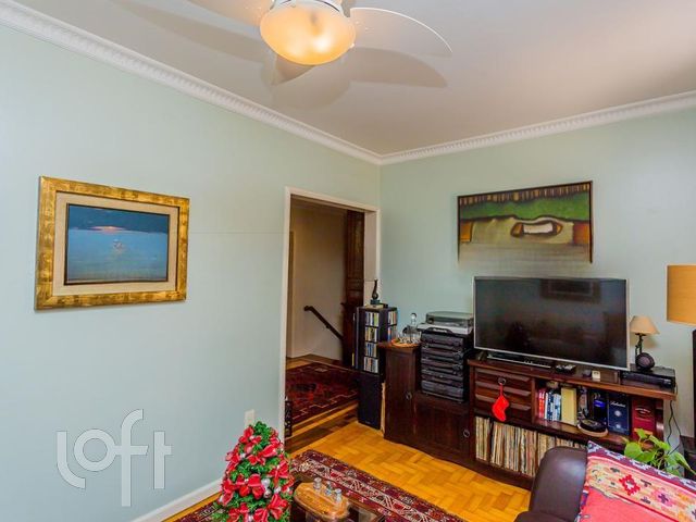 Apartamento com 124m², 4 dormitórios, 1 suíte, 1 vaga, Moinhos de Vento em Porto Alegre