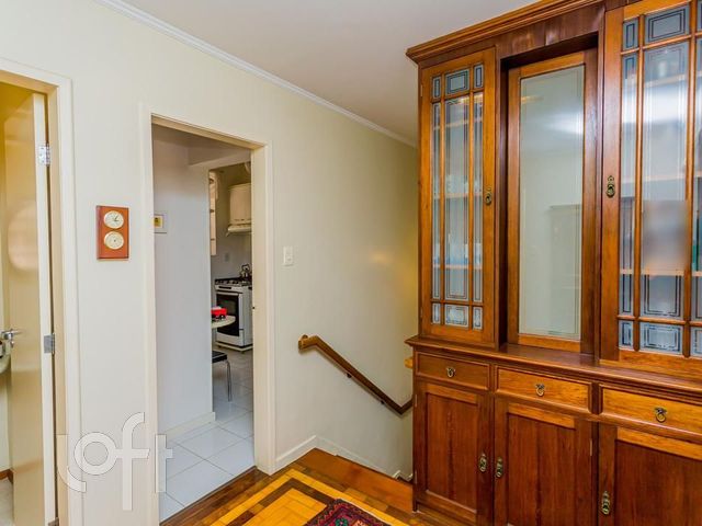 Apartamento com 124m², 4 dormitórios, 1 suíte, 1 vaga, Moinhos de Vento em Porto Alegre