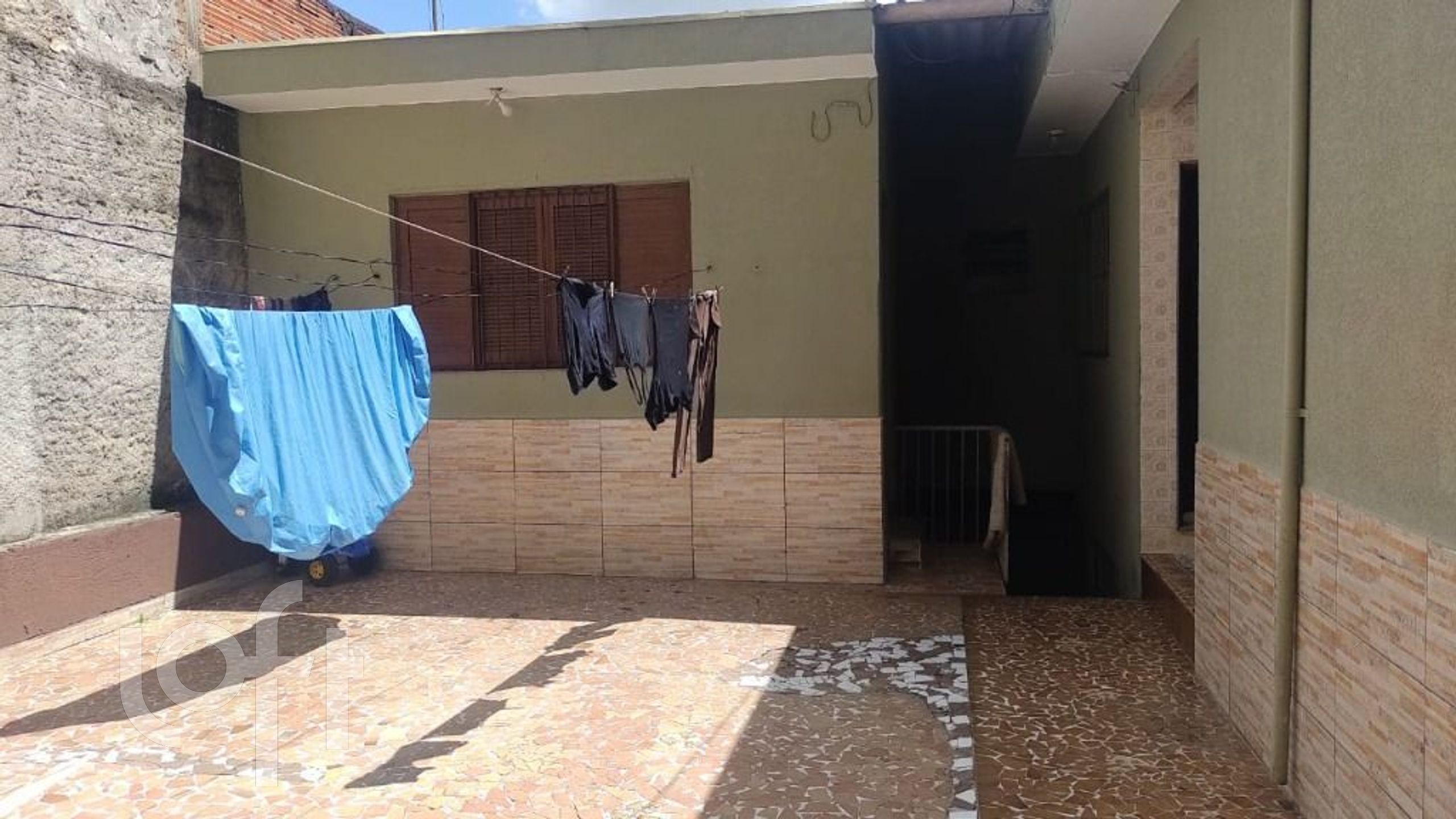 Casa à venda com 10 quartos, 200m² - Foto 3