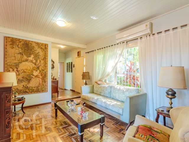 Casa com 151m², 3 dormitórios, Chácara das Pedras em Porto Alegre