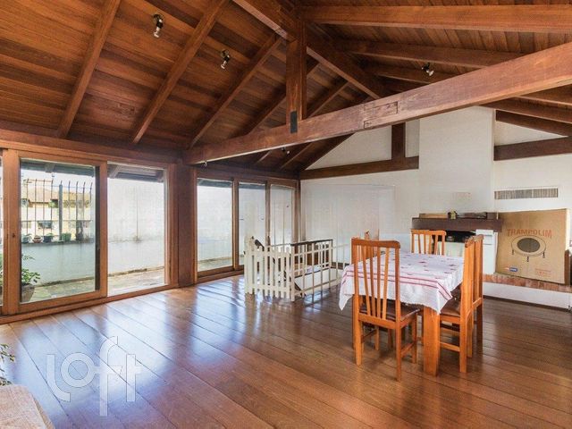 Apartamento com 408m², 4 dormitórios, 1 suíte, 3 vagas, Rio Branco em Porto Alegre