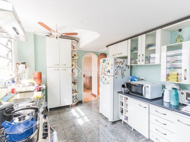 Apartamento com 408m², 4 dormitórios, 1 suíte, 3 vagas, Rio Branco em Porto Alegre