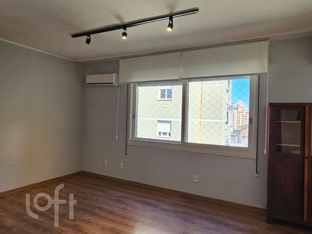 Apartamento com 75m², 2 dormitórios, 1 vaga, Rio Branco em Porto Alegre