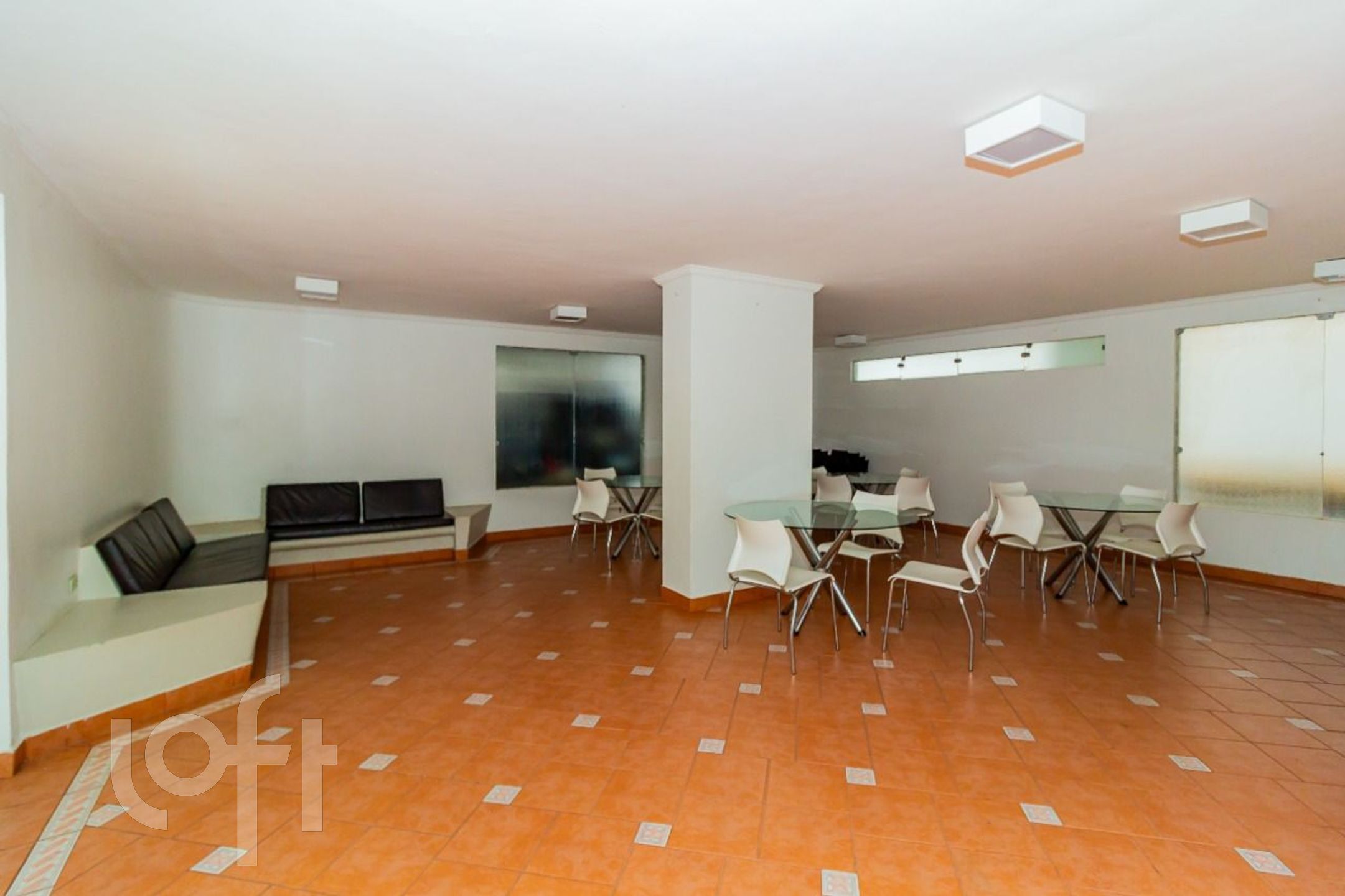 Apartamento à venda com 2 quartos, 83m² - Foto 43