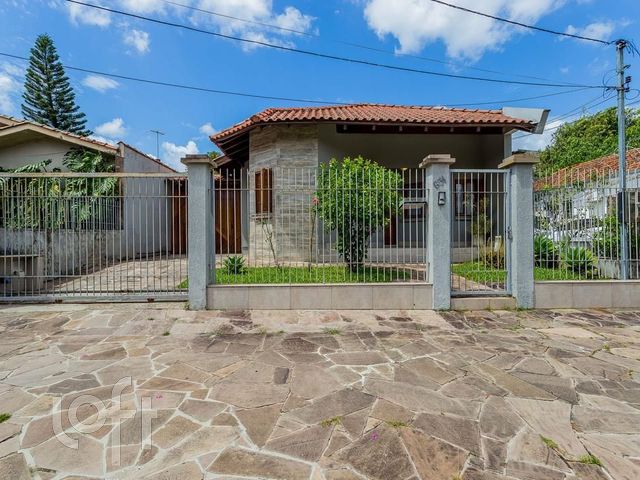 Casa com 360m², 3 dormitórios, 1 suíte, 2 vagas, Chácara das Pedras em Porto Alegre