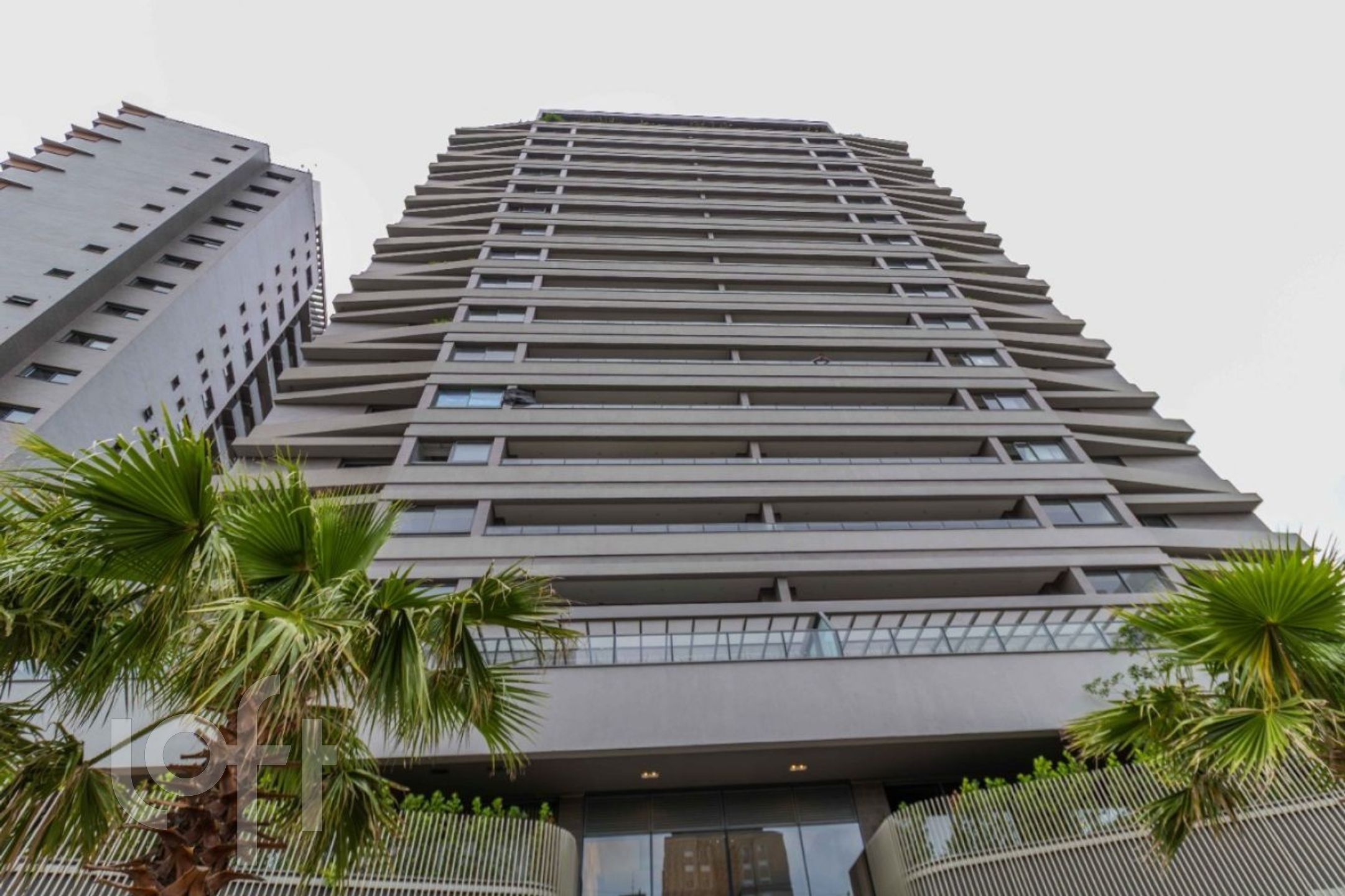 Apartamento com 189m², 3 dormitórios, 3 suítes, 4 vagas, Jardim Europa em Porto Alegre