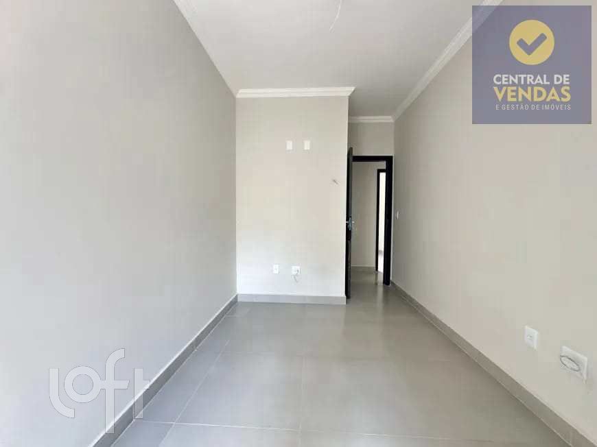 Casa à venda com 2 quartos, 85m² - Foto 1