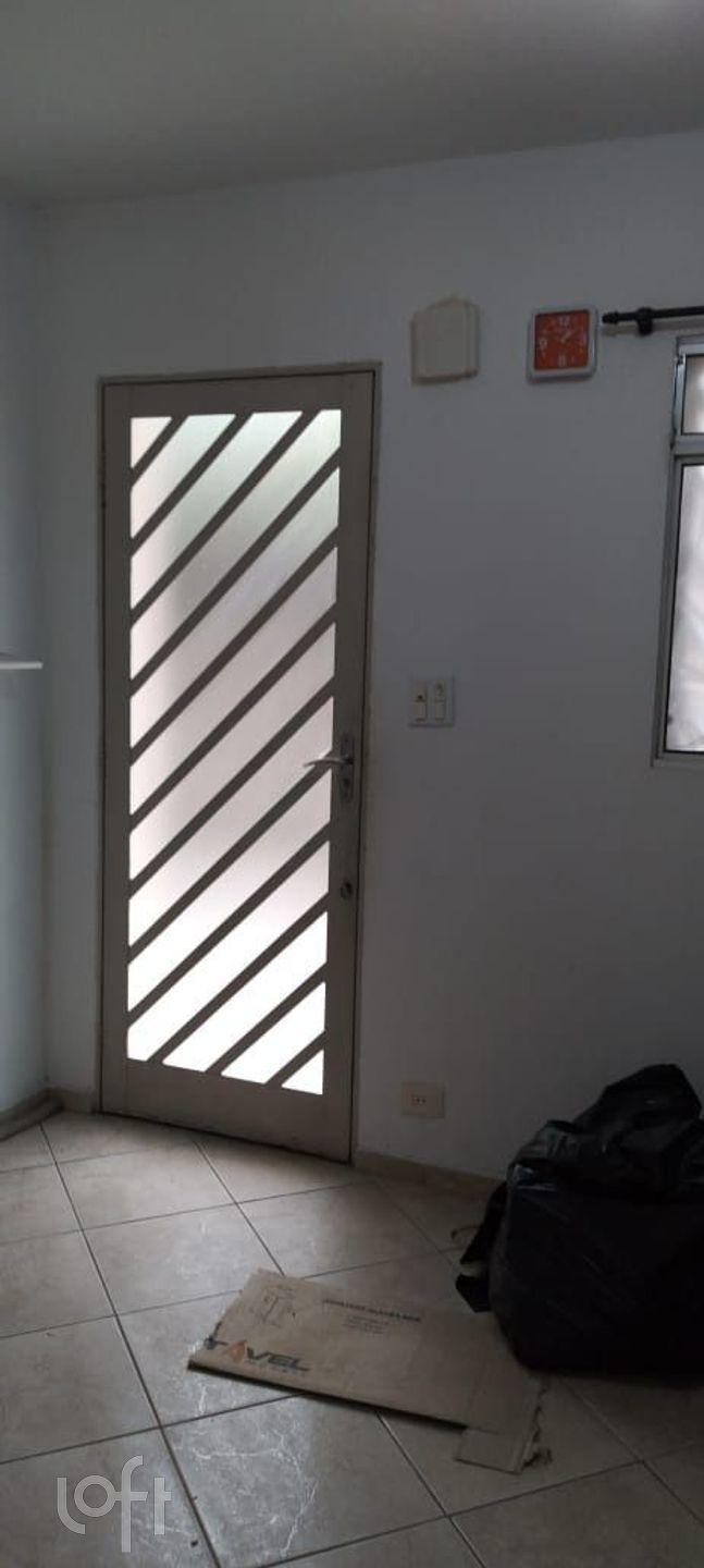 Casa à venda em Penha com 109 m², 2 quartos, 2 vag